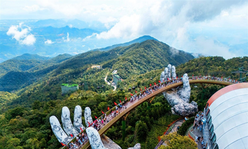 Cáp treo Bà Nà báo lãi hơn 846 tỷ đồng trong 6 tháng đầu 2025