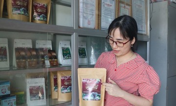 Sau sáp nhập đơn vị hành chính, HTX tìm cách thích nghi từ thay đổi bao bì