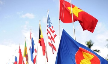 Những bước đi &#039;khôn ngoan&#039; của ASEAN và Việt Nam trong bối cảnh biến động