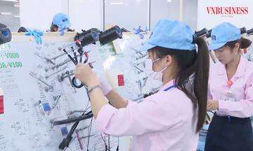 Đề xuất mới về lương làm thêm, ngày nghỉ cho lao động: Làm việc ngày lễ, Tết hưởng ít nhất 300% lương