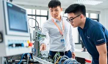 Vượt biến động, vững vị thế: Phenikaa được vinh danh top 50 doanh nghiệp lợi nhuận xuất sắc nhất Việt Nam 2025