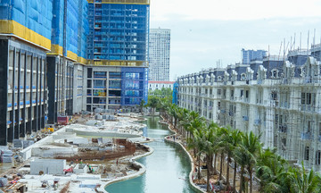 Soi tiến độ hai dự án hàng hiệu Noble Crystal của Sunshine Group tại Hà Nội