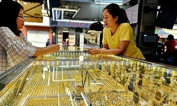 Đề xuất áp thuế VAT 10% cho vàng, liệu có dứt điểm &#039;cơn sốt&#039; đầu cơ?