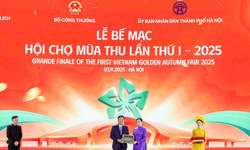 Agribank trao 10 tỷ đồng an sinh xã hội, cùng cả nước hướng về đồng bào vùng bão lũ