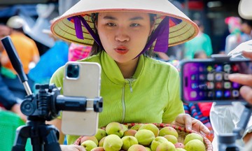 &quot;Giảng đường số&quot; giúp HTX thích ứng với thời đại mới