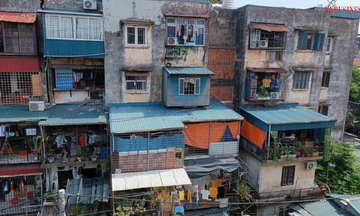 Nhà bong tróc, giá &#039;bật nóc&#039;: Tập thể cũ lên tới... hơn 500 triệu/m²