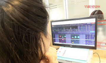 VN-Index ‘tăng trong nghi ngờ’, cần tính đến những nhịp điều chỉnh bất ngờ