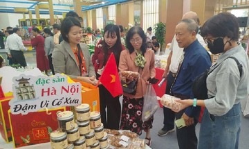 Hà Nội chuẩn bị nguồn hàng Tết 2026, tăng tốc kết nối vùng và ổn định thị trường