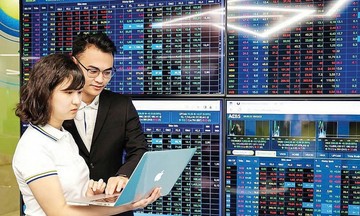 Thị trường chứng khoán tháng cuối năm được kỳ vọng tích cực hơn