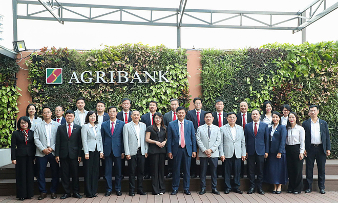 Agribank và VNPAY ký kết hợp tác triển khai gói giải pháp chuyển đổi số cho hộ kinh doanh