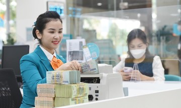 Hệ thống ngân hàng “hụt” 1,6 triệu tỷ đồng, LDR chạm đỉnh lịch sử