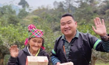 Thạc sĩ kinh tế đưa chè shan tuyết lên sàn số