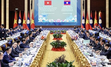 Tăng cường kết nối hai nền kinh tế, thúc đẩy hợp tác đầu tư thương mại Việt Nam - Lào