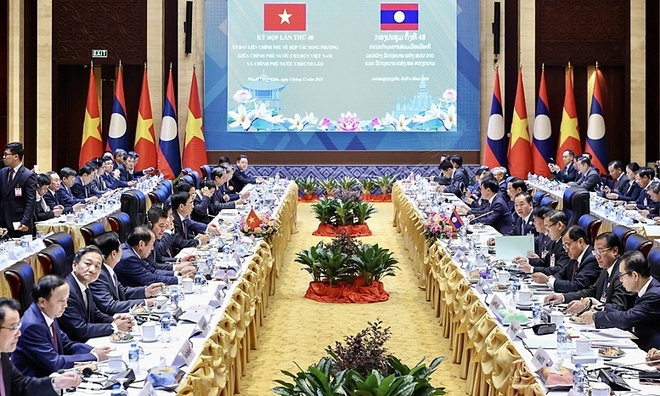 Tăng cường kết nối hai nền kinh tế, thúc đẩy hợp tác đầu tư thương mại Việt Nam - Lào