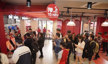 Jollibee thắng lớn tại Việt Nam nhờ ‘cơn sốt tuần lộc’, lợi nhuận vọt 45%