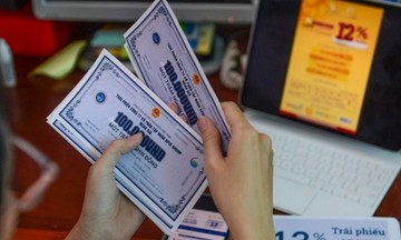 Lãi suất trái phiếu bất động sản &#039;leo thang&#039; lên 2 con số