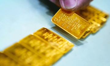 V&agrave;ng miếng lập kỷ lục mới, cao hơn đỉnh cũ gần 1 triệu đồng/lượng