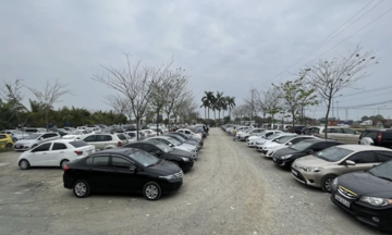 Ng&acirc;n h&agrave;ng thanh l&yacute; loạt &ocirc; t&ocirc; 'gi&aacute; hời' trước Tết: VinFast President chỉ 1,3 tỷ, xe chở tiền từ 60 triệu