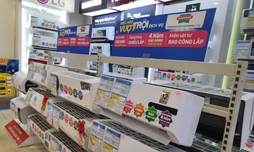 Điều h&ograve;a 'xả kho' giảm tới 60% trước khi bỏ thuế, v&igrave; sao người mua vẫn chờ?