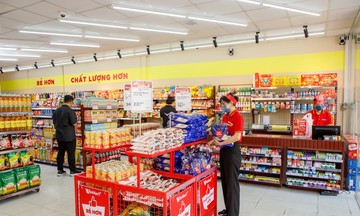 Thị trường Tết 2026: Nh&agrave; b&aacute;n h&agrave;ng online "thắt lưng buộc bụng", b&aacute;n lẻ truyền thống sẵn s&agrave;ng trợ gi&aacute;