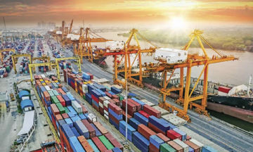 UOB: Kinh tế Việt Nam năm 2026 vẫn t&iacute;ch cực d&ugrave; chịu &aacute;p lực thuế quan từ Mỹ