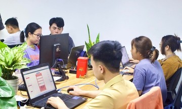 Hơn 80% sinh vi&ecirc;n đ&aacute;nh gi&aacute; thương mại điện tử l&agrave; ng&agrave;nh &lsquo;hot&rsquo; trong 3 năm tới