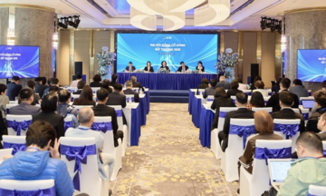 Ng&agrave;nh ng&acirc;n h&agrave;ng 'dọn tổ' đ&oacute;n chu kỳ tăng trưởng mới