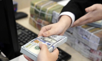 10,5 tỷ USD kiều hối kh&ocirc;ng c&ograve;n 'nằm im' trong k&eacute;t sắt